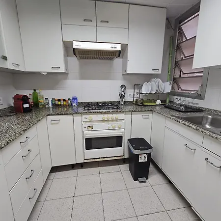 Sagrera Nino House Kapszulahotel Barcelona